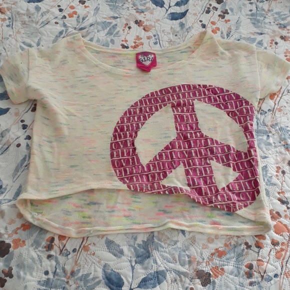 Tops - Picture 2 of 5